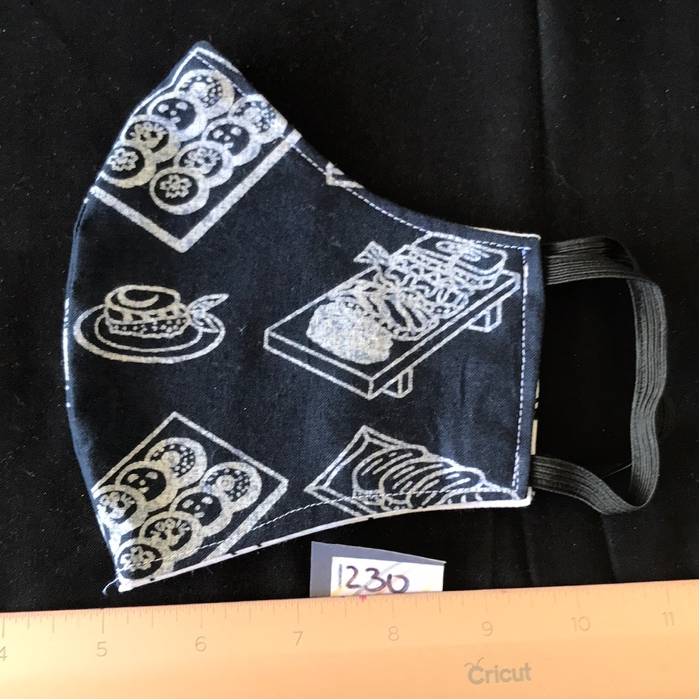 Adult face mask